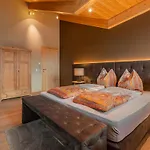 Ski Dome Apartments-Apartment Viva & Heaven Holiday Chalet * Kaprun