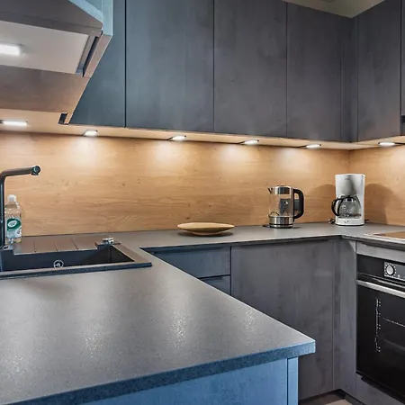 شقة Dome Apartments-apartment Viva & Heaven - Summercard Included كابرون